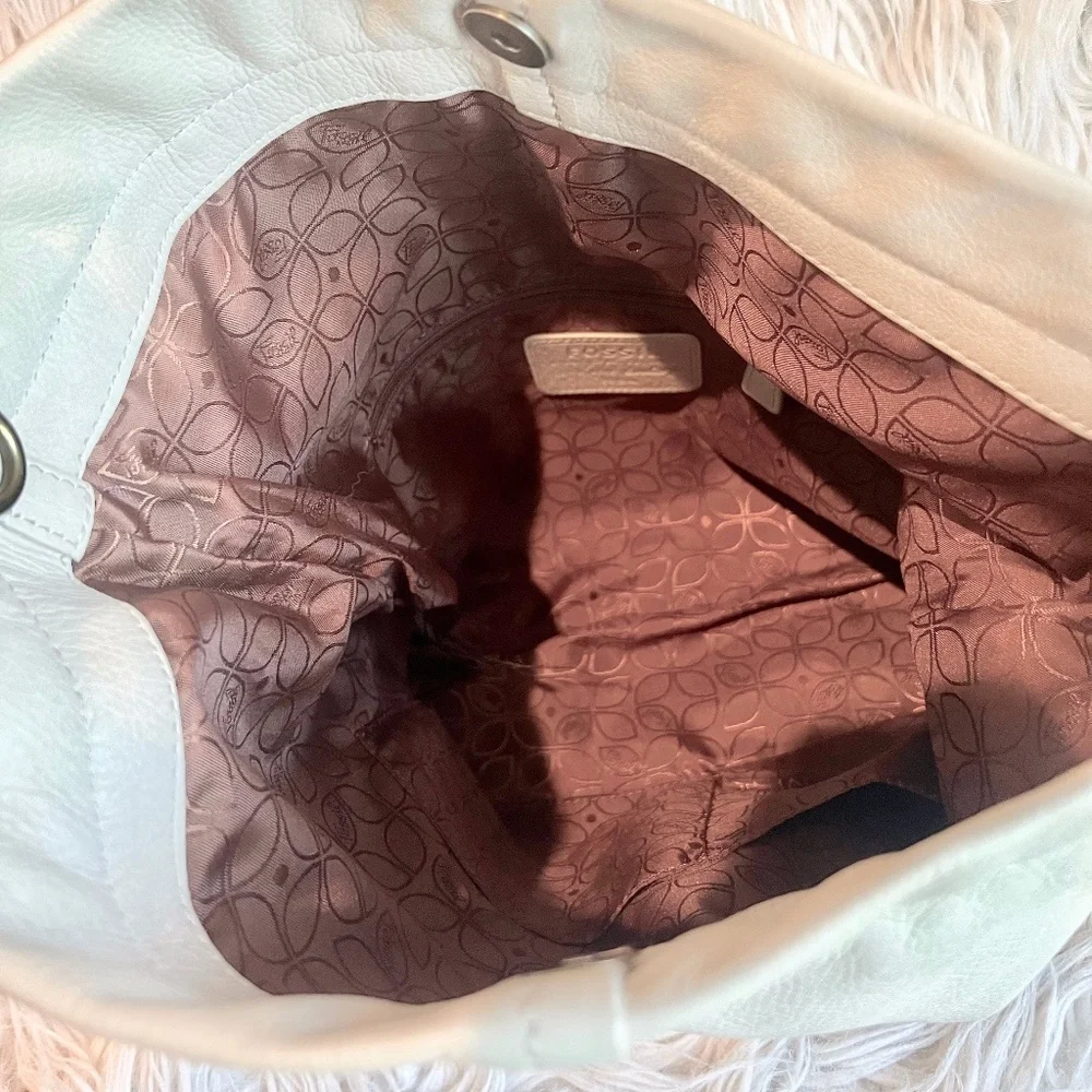 Fossil Quinn Ivory Pebbled Leather Foldover Hobo Bag
